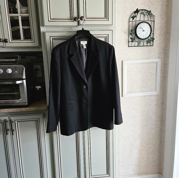 Talbots women’s black single breasted career wear blazer. size 20 - Picture 5 of 13